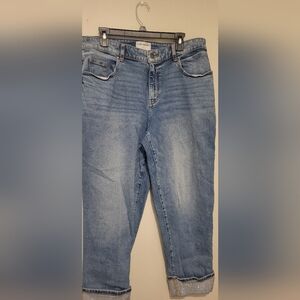 Embellished Gems on Cuff Boyfreind Fit jeans